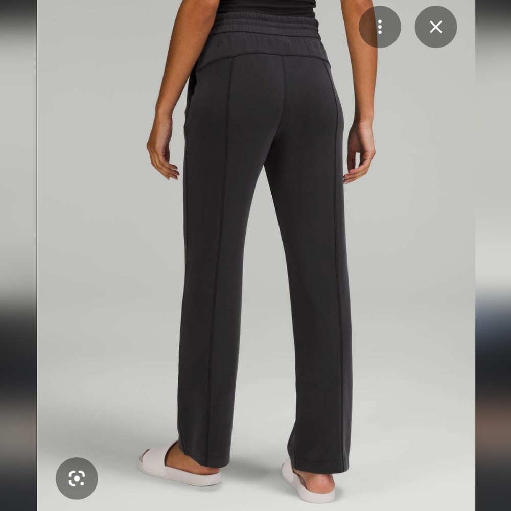 NWOT - Lululemon Softstreme High Rise Pant - Regular - Size 6 - Picture 4 of 9